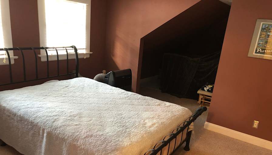 nepdxredhouse's room