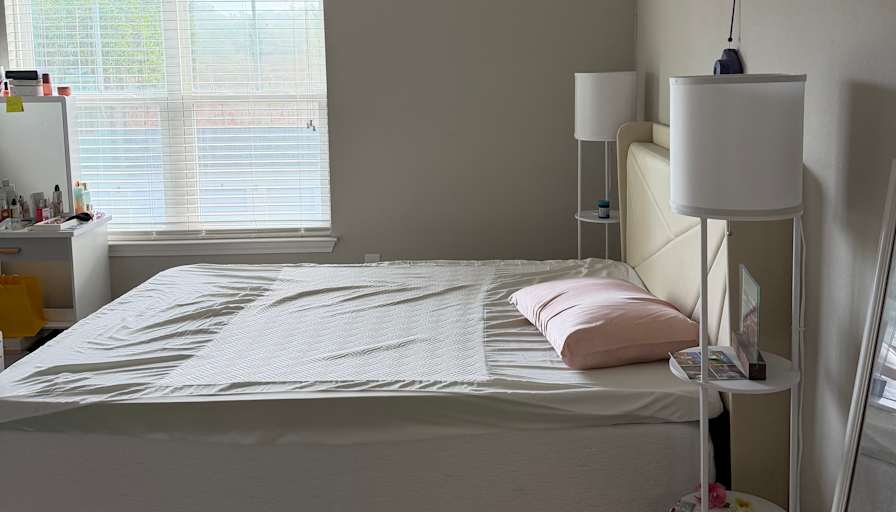 Prajakta Lasanpure's room