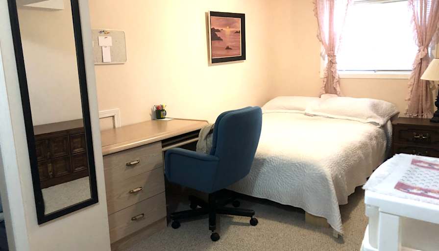 Annie Dalayon's room