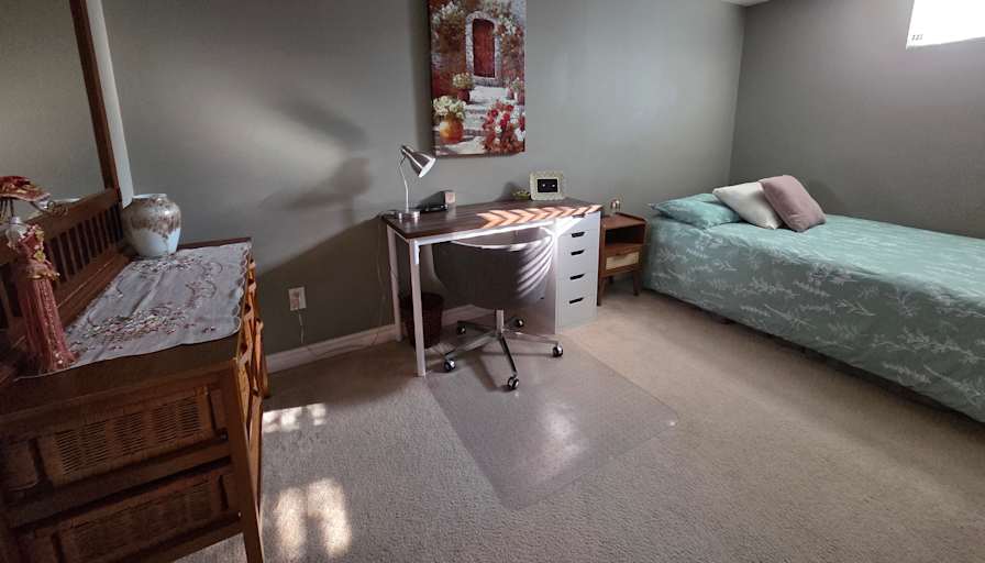 Aishe's room