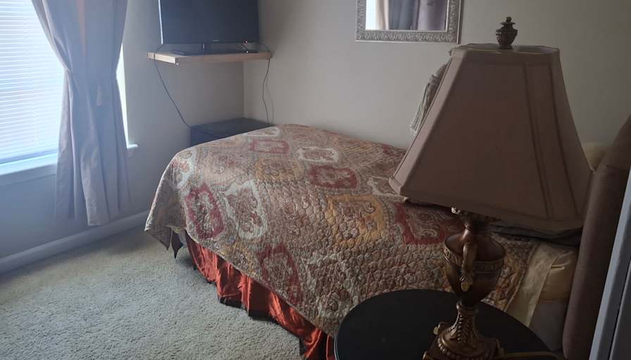 Justina Arvelo's room