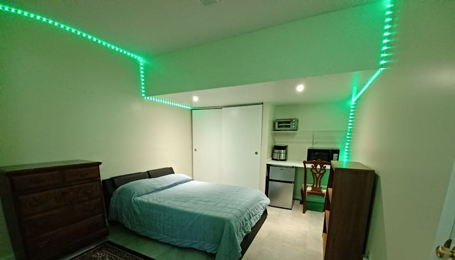 Claudia's room