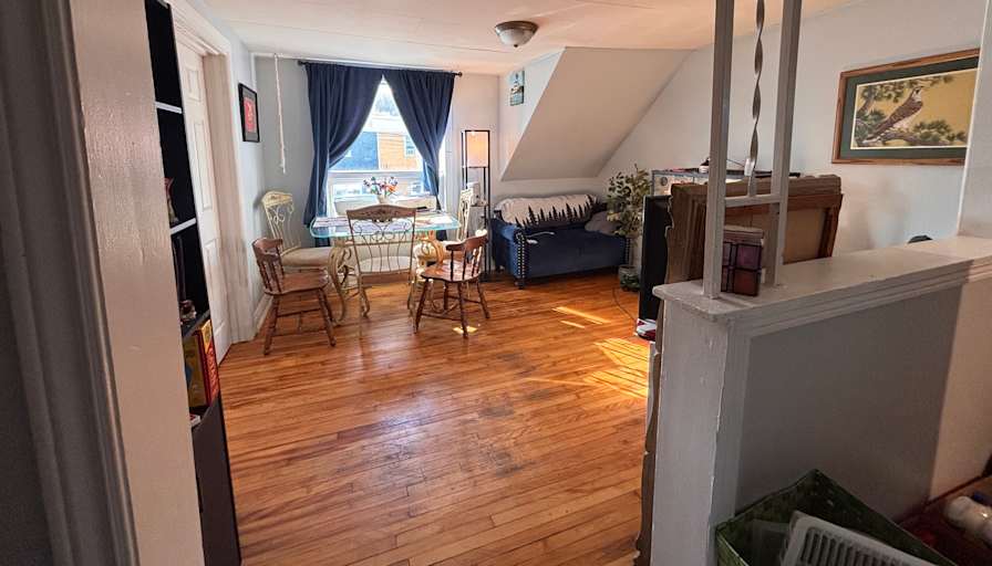 Keylinah McGowan's room