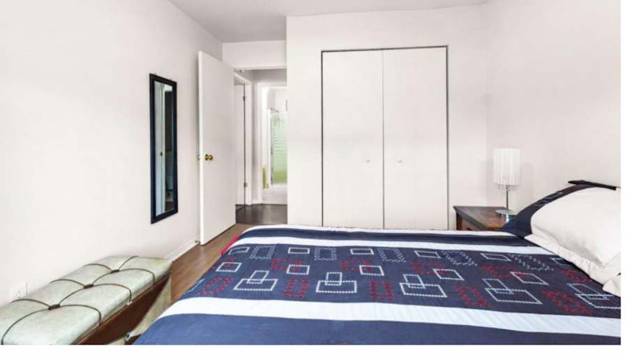 Roomrental's room