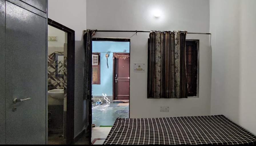 Siddharth's room