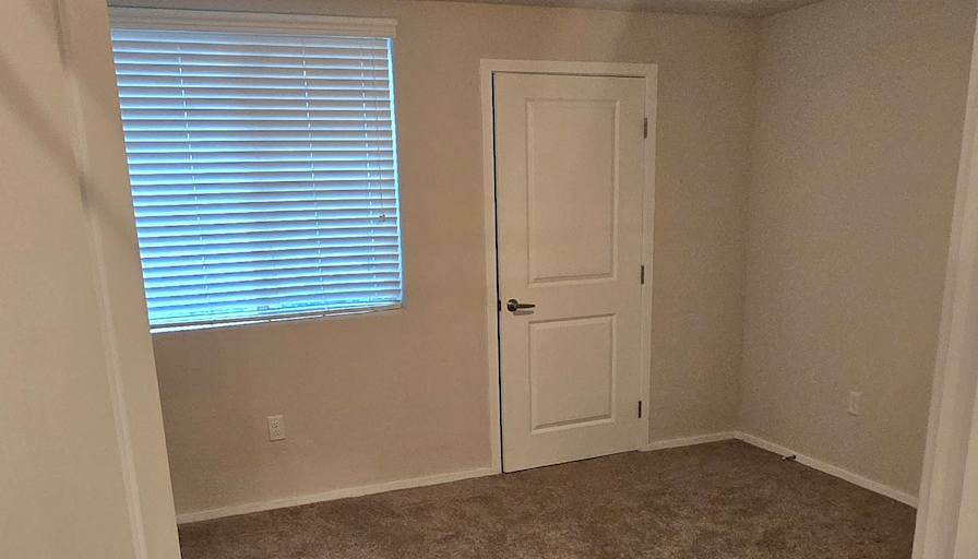 Santiago's room