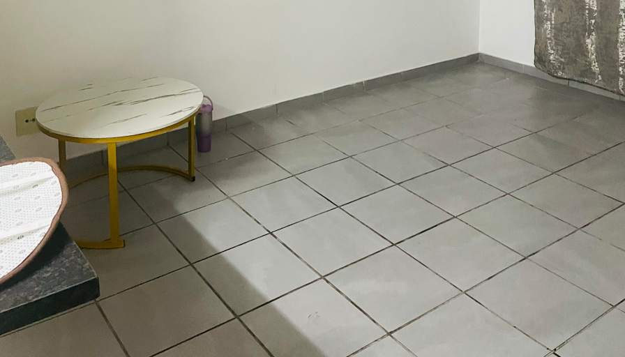 Mojaji's room