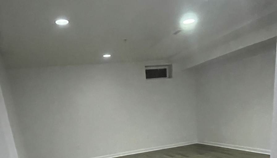 Trang Nguyen's room