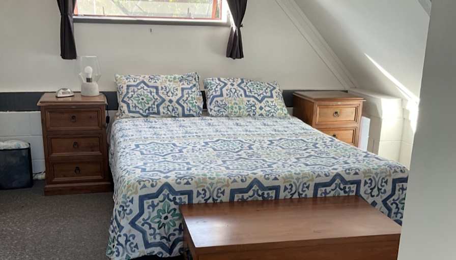 Furnished room with own bathroom in a house · Terrace End, Manawatu-Wanganui 4410-1