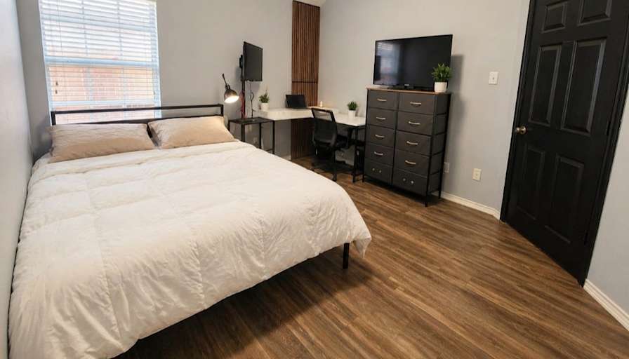 OliviaTT's room