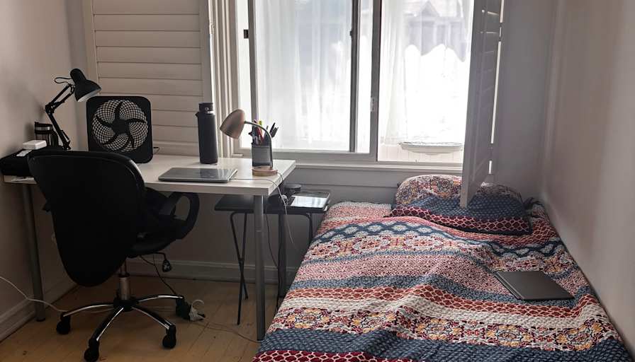 Bee's room