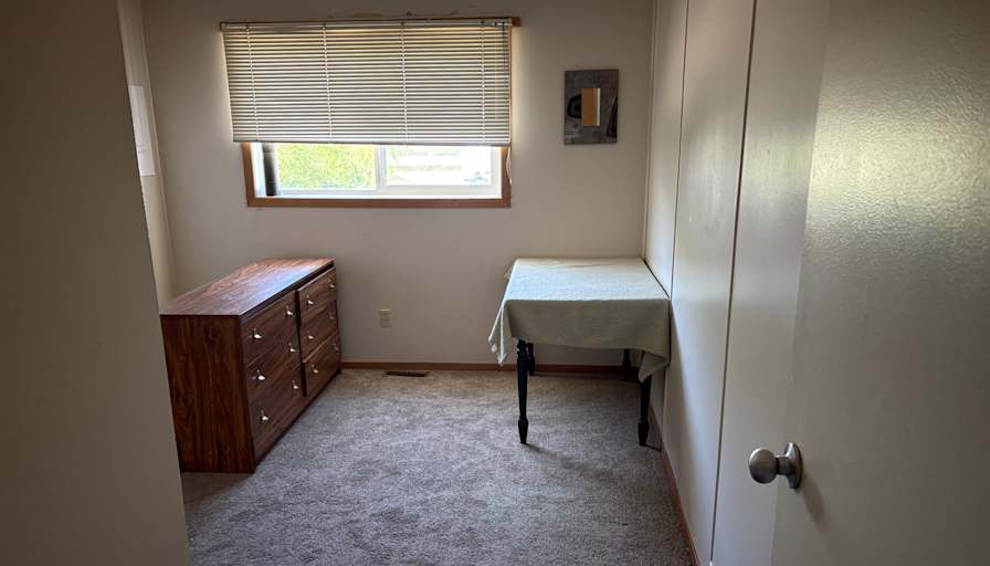 Mo's room