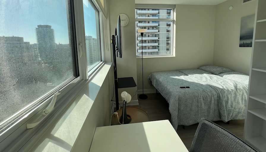 Ali's room