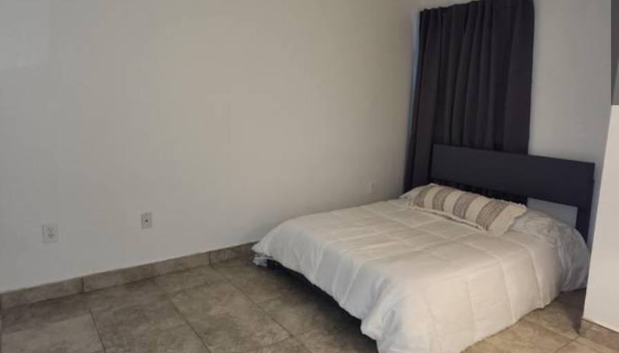 Ali's room