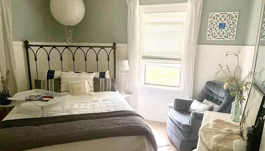 Lindsay's room