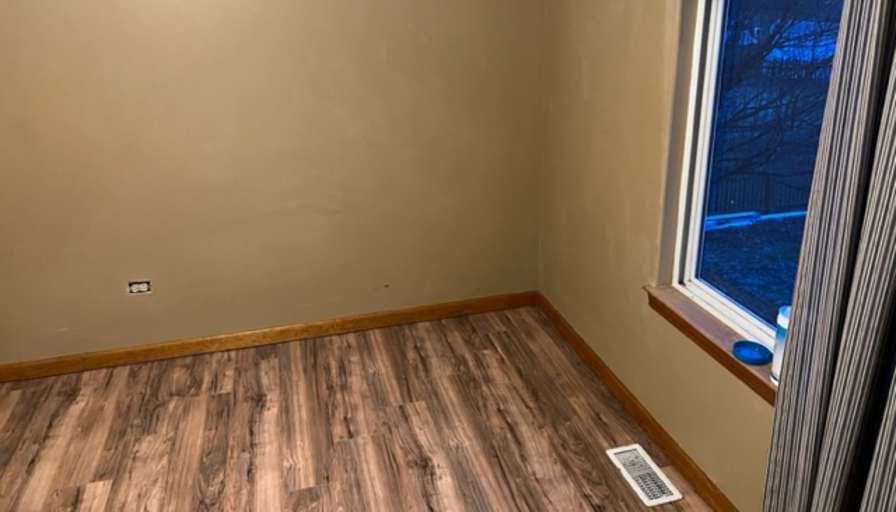 chris's room