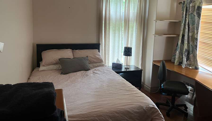 timothy snaydon's room