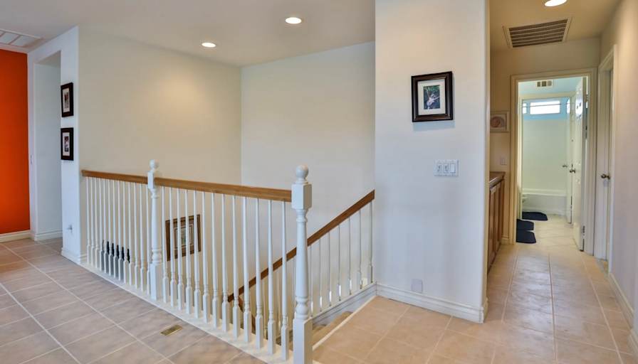 Joy’s  Rentals's room
