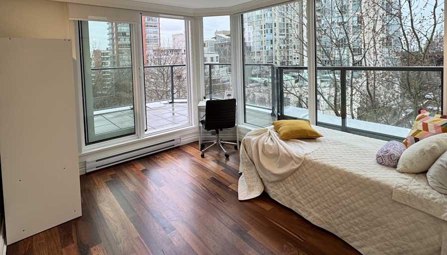 Van House's room