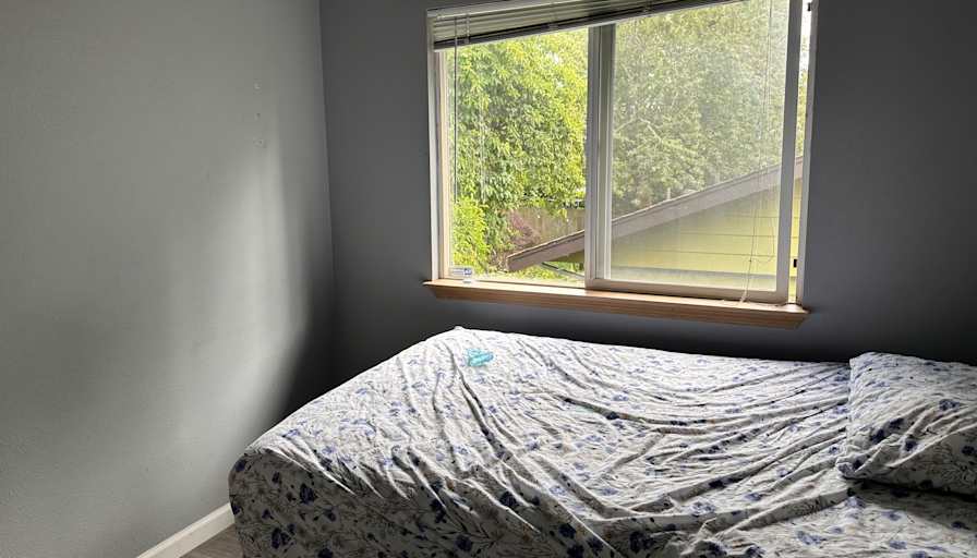 Tam's room