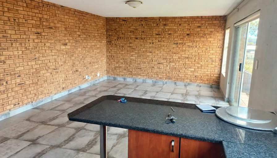THATO's room