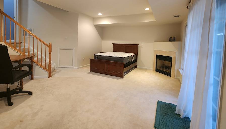 Simon's room