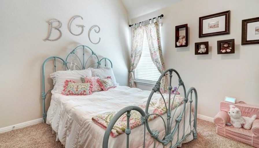 Susan's room