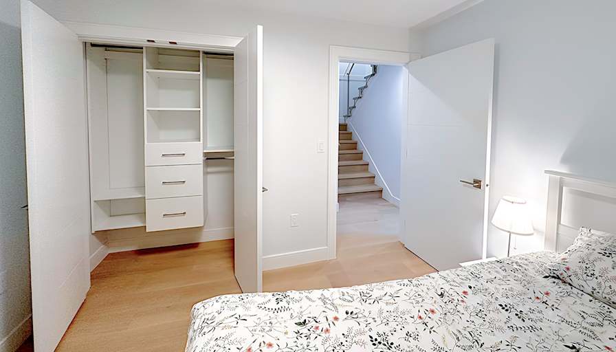 Shirin's room
