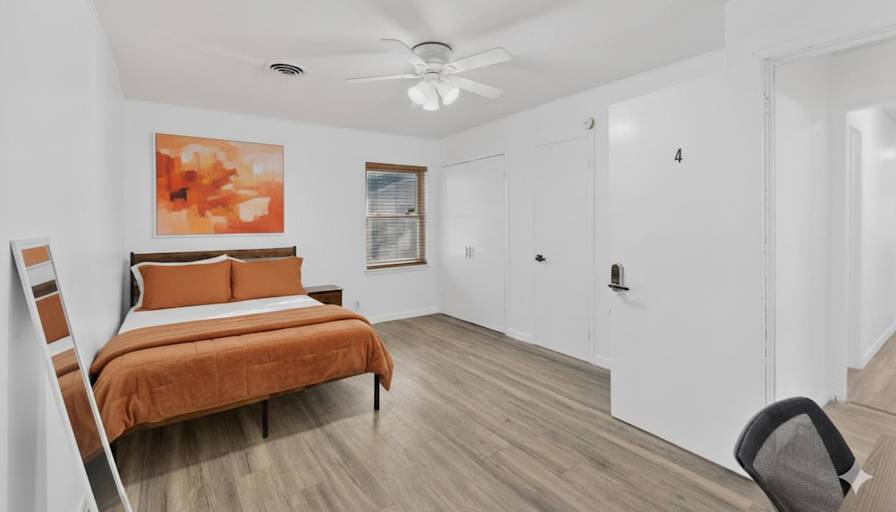 PadSplit's room