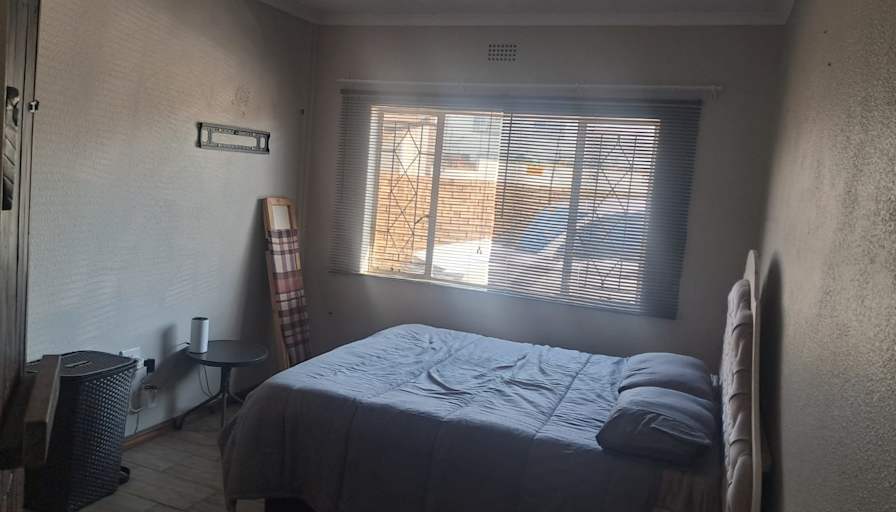 Thabang Ngwalepane's room