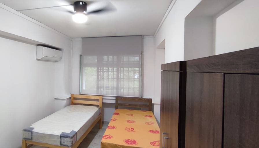 mofad's room