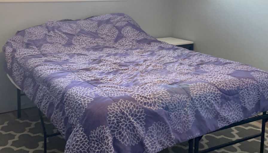 Evelyn's room