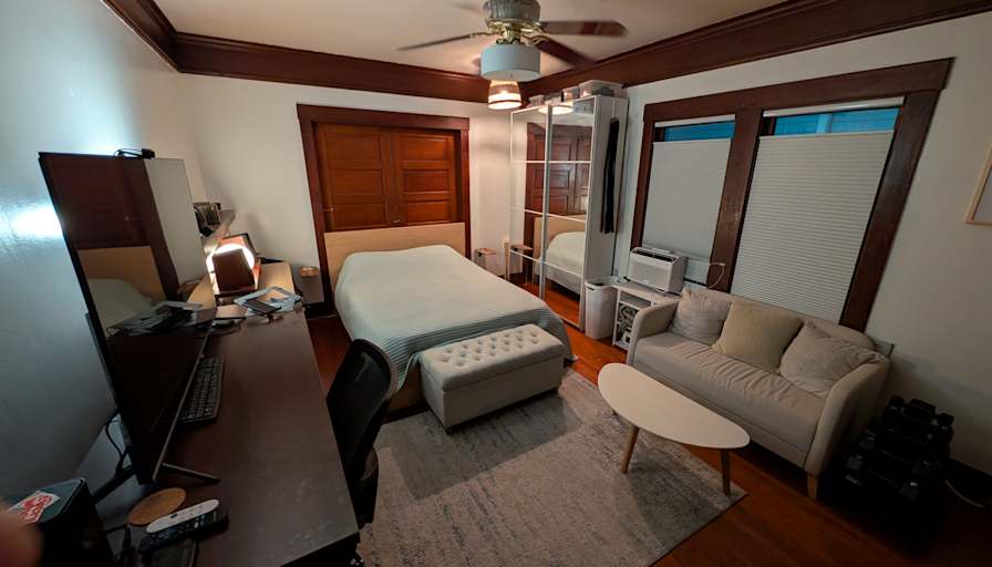 jennie's room