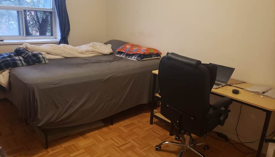 Glenda's room