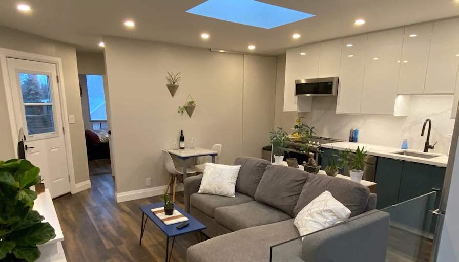 Madhav Kapoor's room