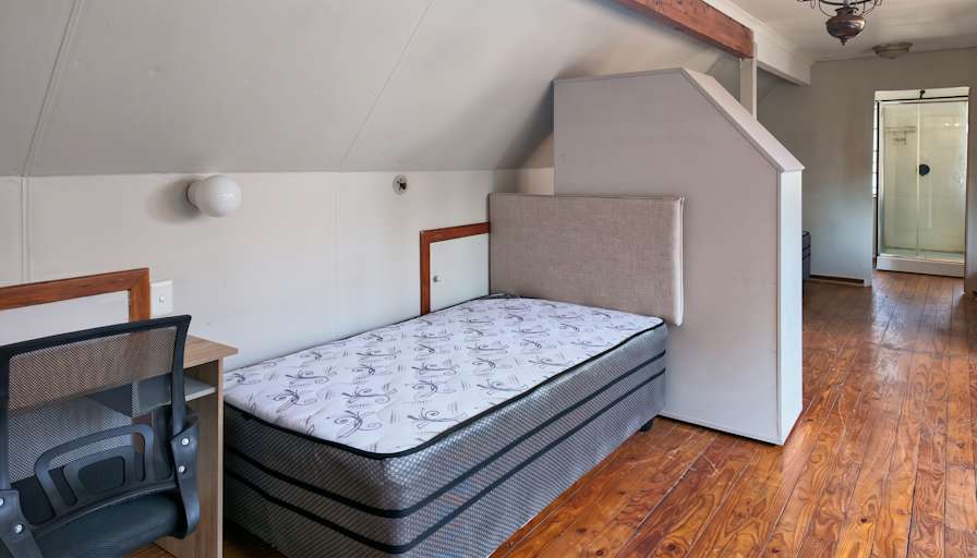 Roomify Properties's room