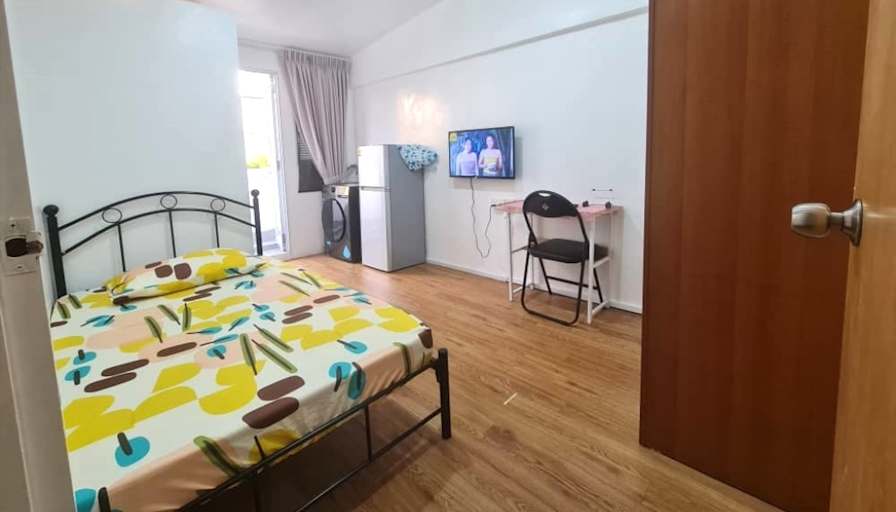 Roomy's room