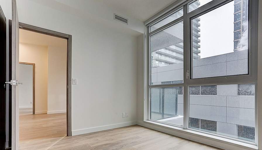 Farzaad's room