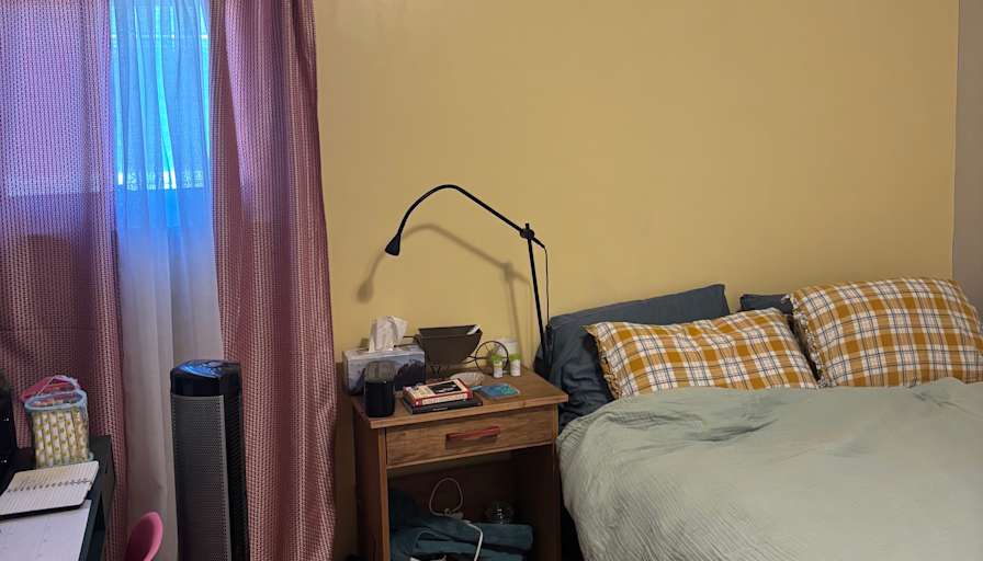 shaynah's room