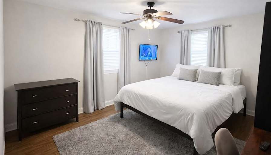 Moninma's room