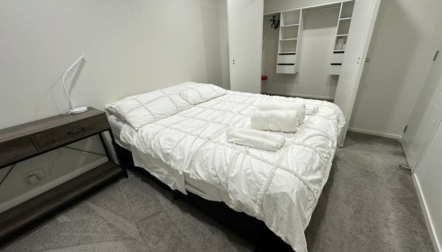 Dee's room