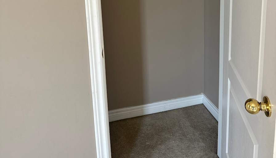 Rahkin Kassam's room