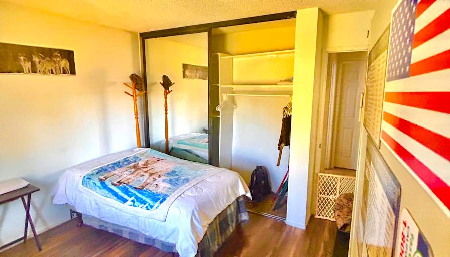 RICH's room
