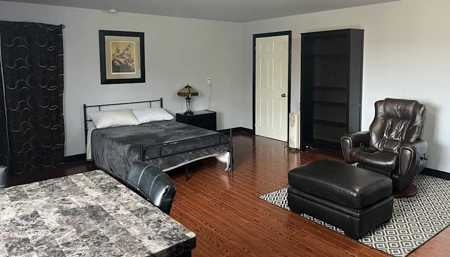 Scott McIntosh's room