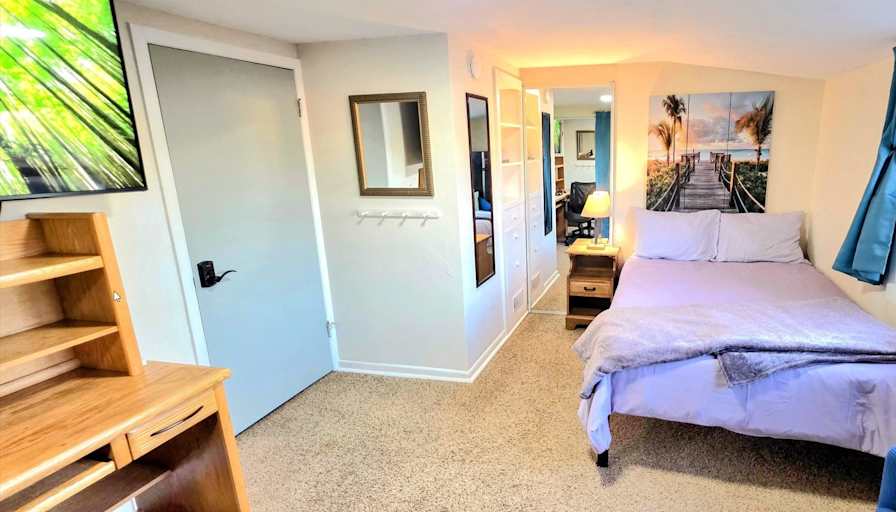 Sam R's room