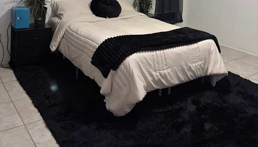 Carla's room