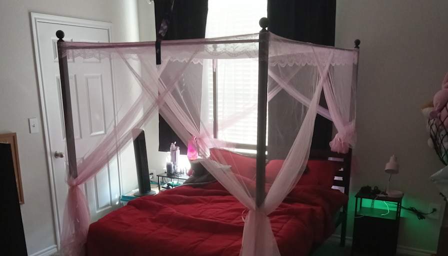 Melissa's room