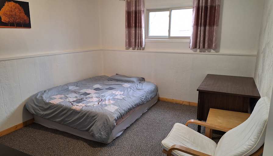 Moteaal's room