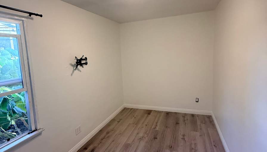 Juan's room