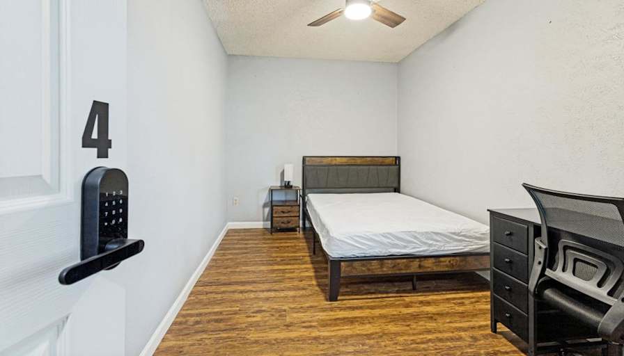 PadSplit's room